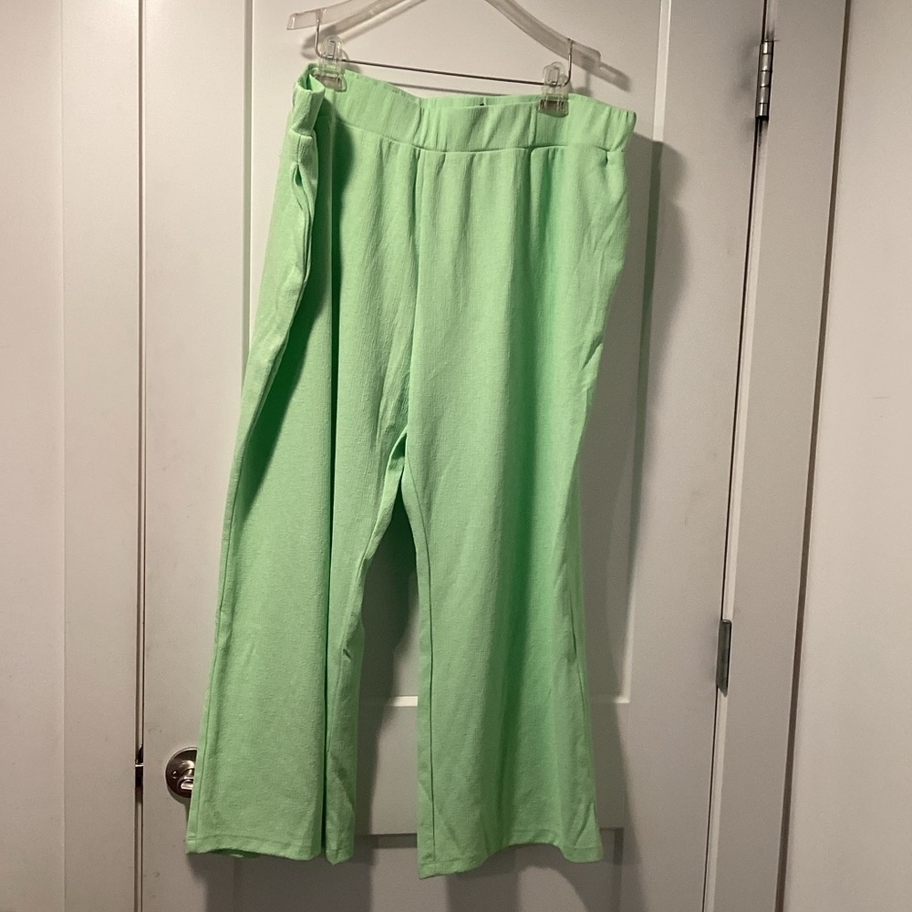 Alfani‎ Womens Size 3X Green Capri Pants Elastic Waist Textured Casual Wide Leg